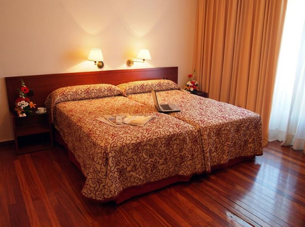 Tudanca Miranda Hotel Miranda de Ebro Quarto foto